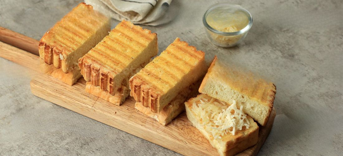 Banner Roti Bakar